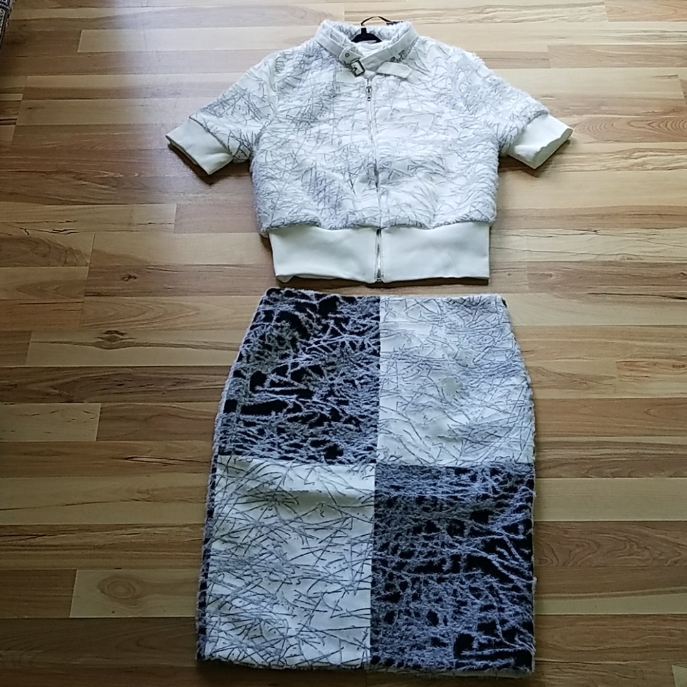 $20 Kueen Faux-Fur Set